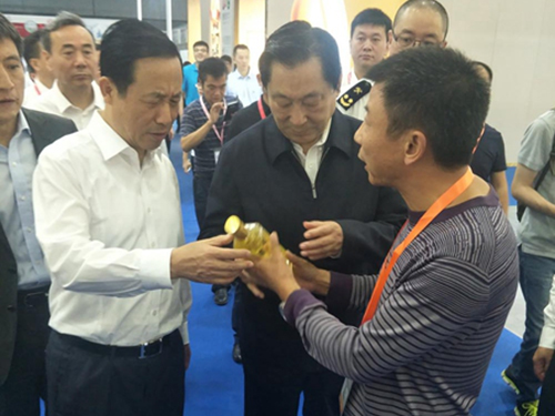 亿万28,油茶莳植生产加工销售,植物油莳植生产加工销售