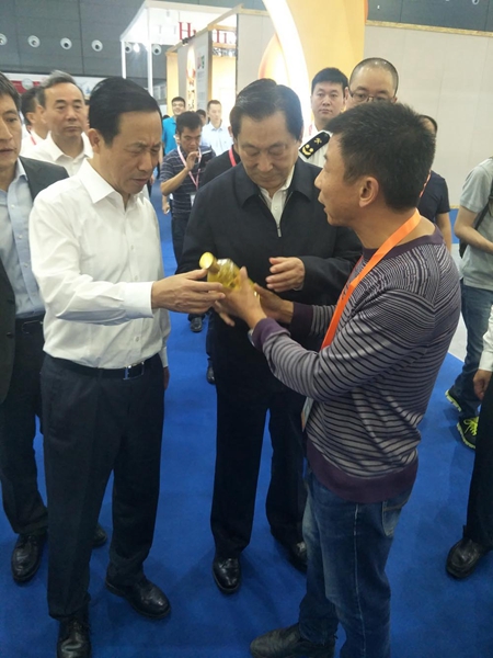 亿万28,油茶莳植生产加工销售,植物油莳植生产加工销售